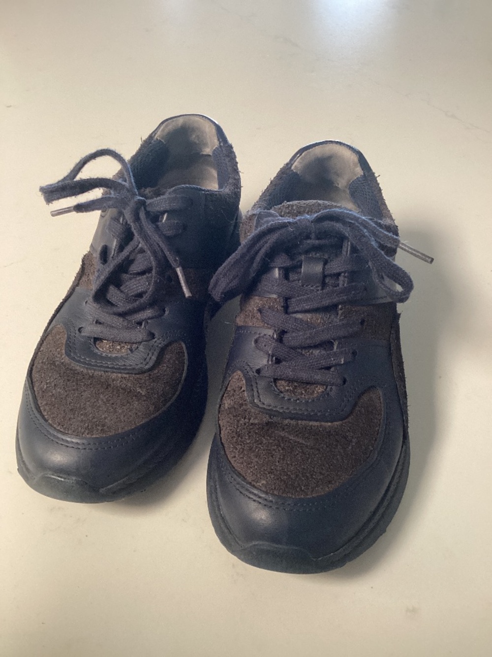 $148 Everlane The Trainer  Tread Core Sneakers Shoes Leather Suede US 5